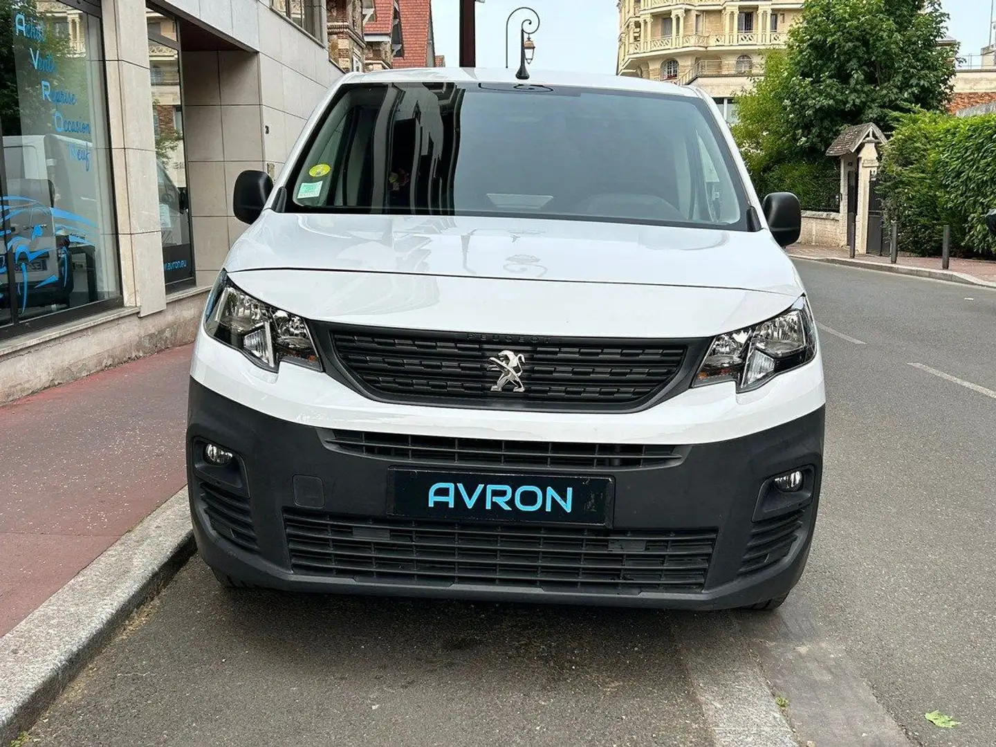 Peugeot Partner III (2) FOURGON 1.5 STANDARD 650 KG PREMIUM BVM6 Blanc - 2