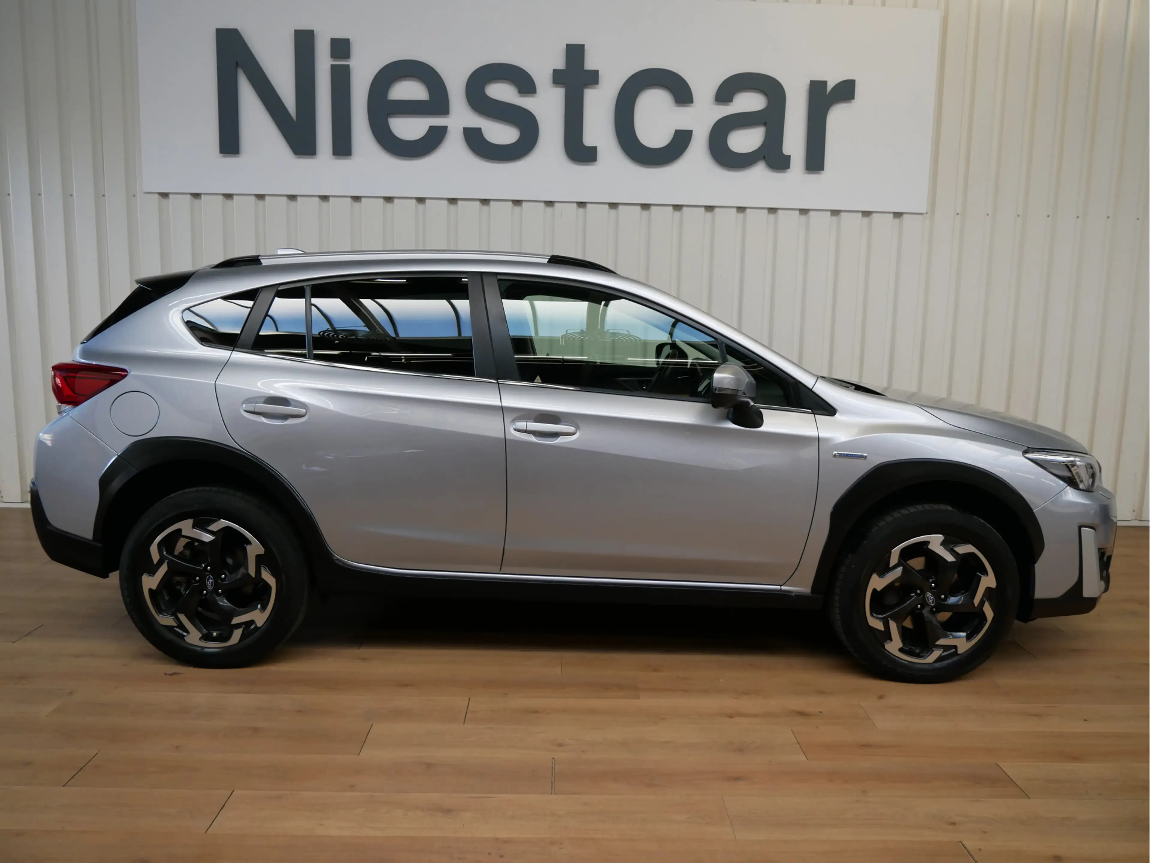 Subaru XV 2.0i e-BOXER Luxury — photo 2