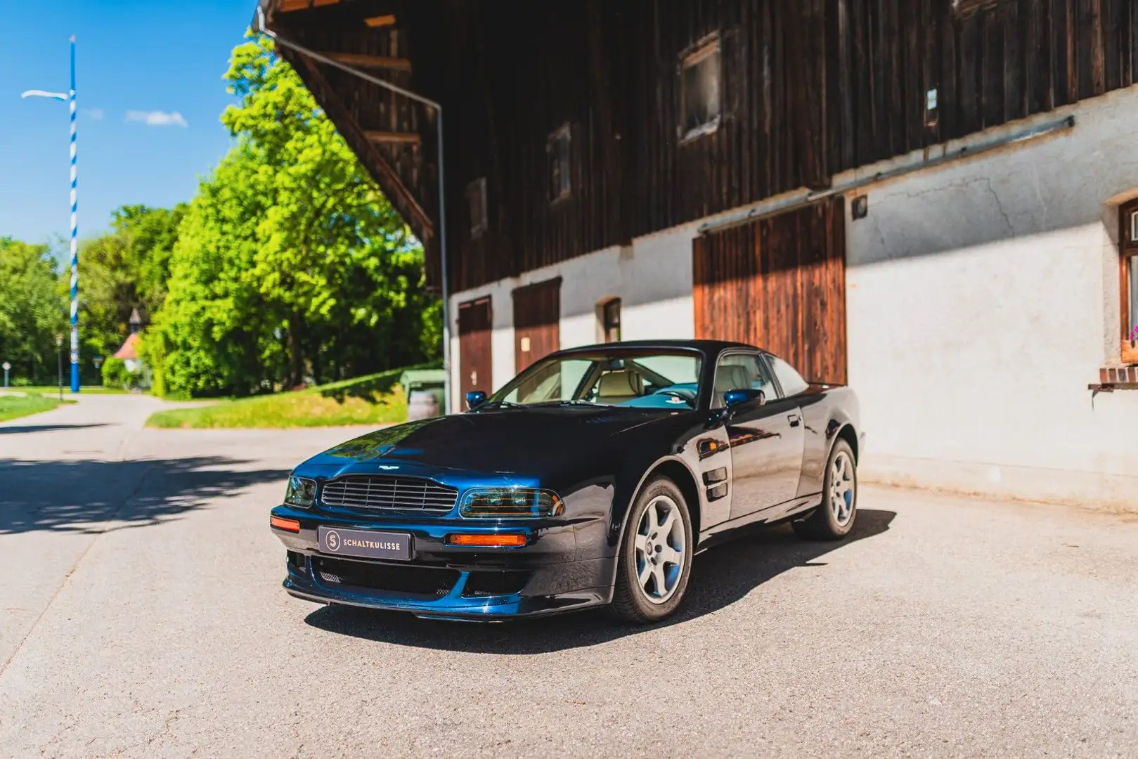 Aston Martin V8 Vantage V550 LHD Modrá - 2