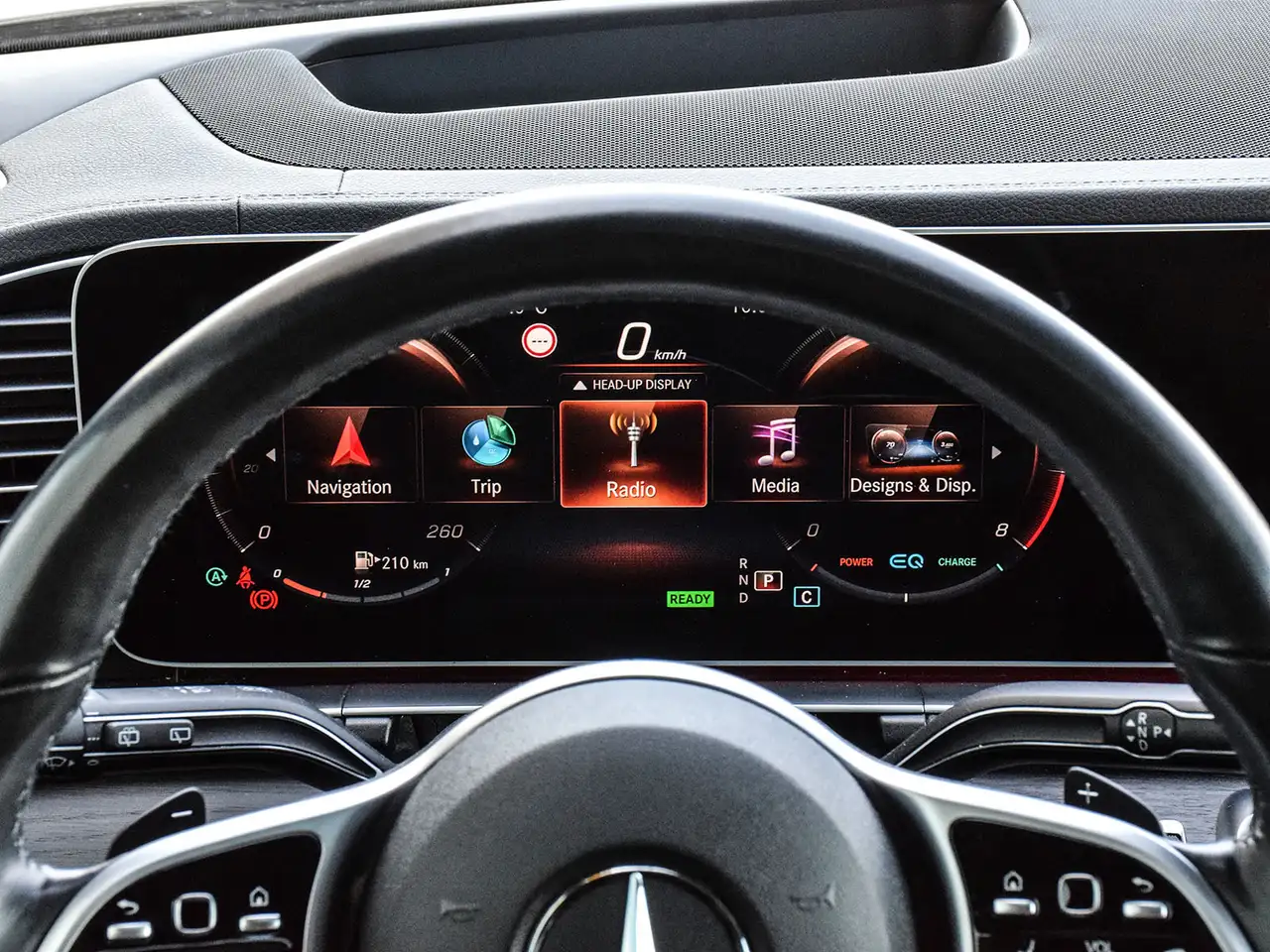 Mercedes-Benz GLE снимка Mercedes-Benz GLE