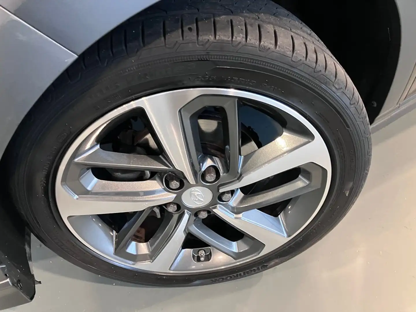 Hyundai KONA 1.0 T-GDI Premium 2WD - Navi/ Rückfahrk/ Sitzh. Noir - 2