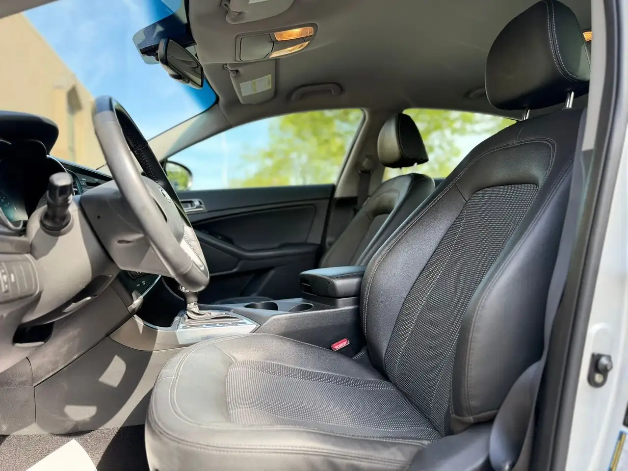 Kia Optima снимка Kia Optima