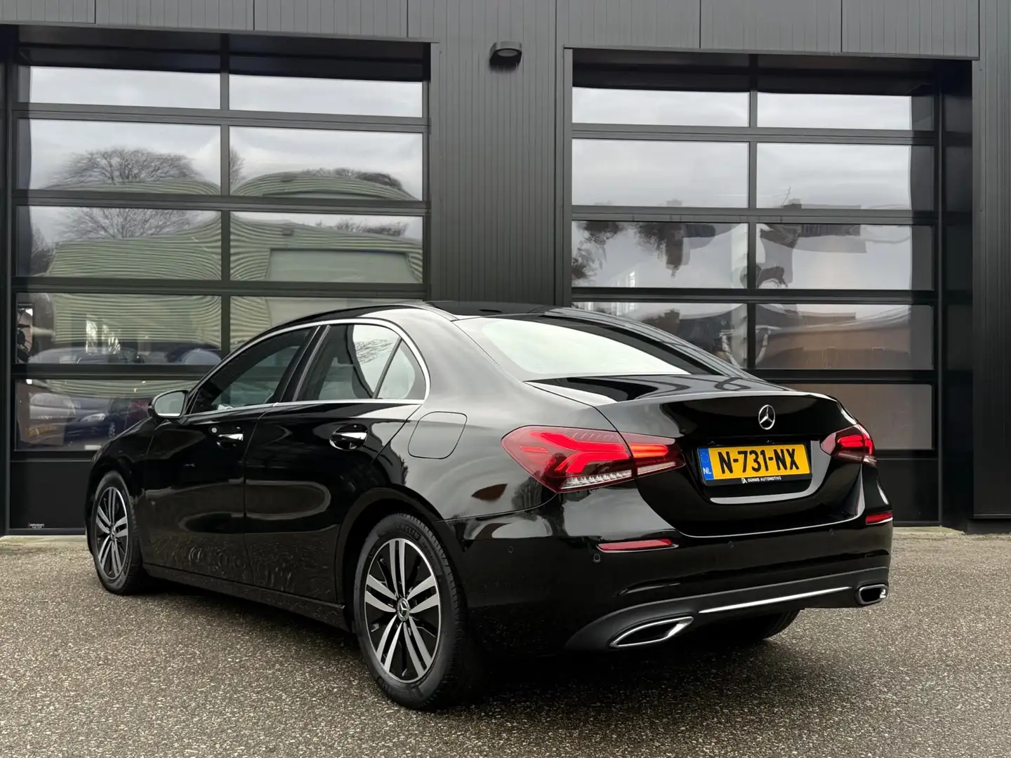 Mercedes-Benz A 180 A180 Panoramadak Ambient Light 2022 Schwarz - 2