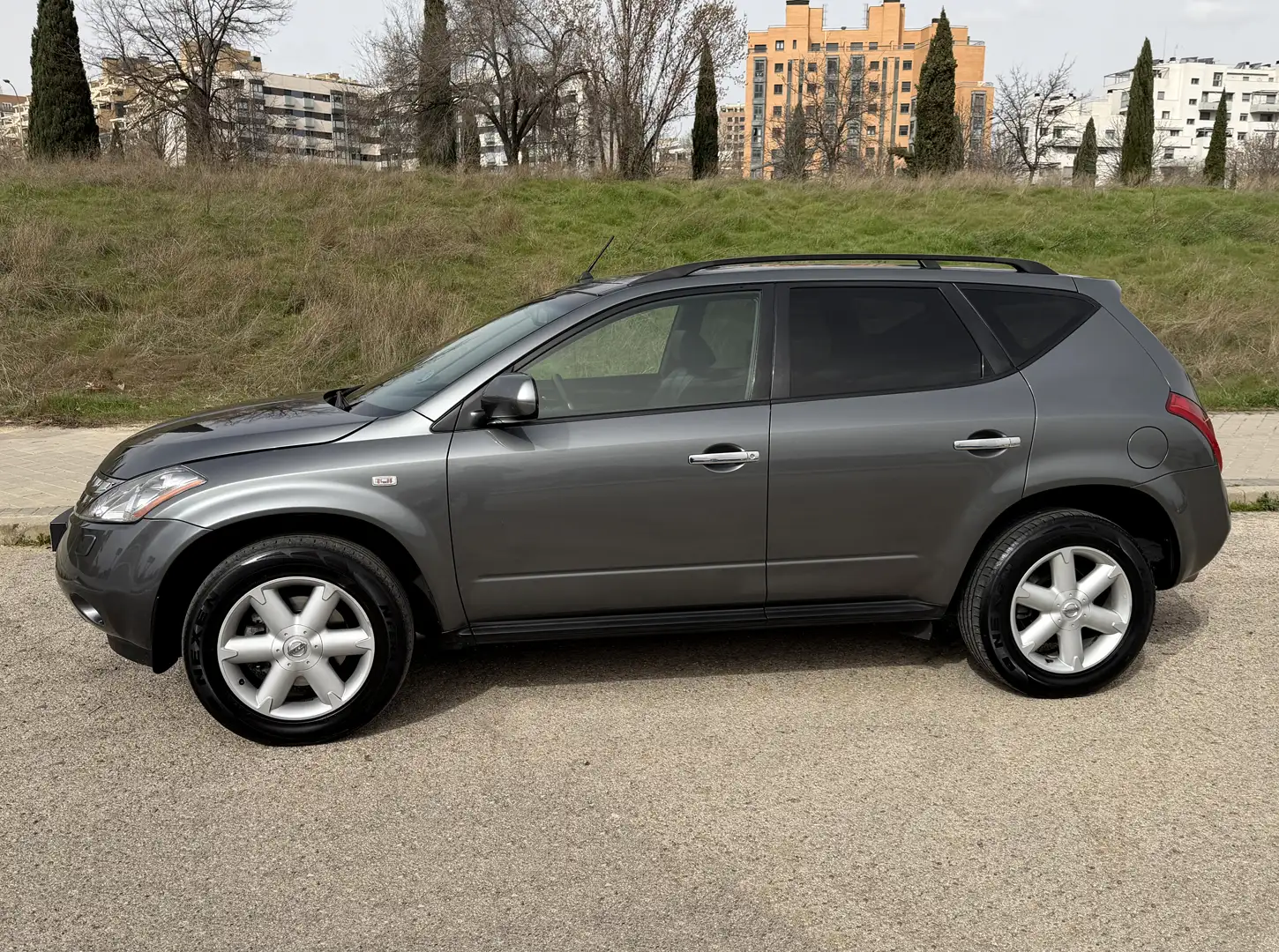 Nissan Murano Murano 3.5 V6 Aut. Gris - 2