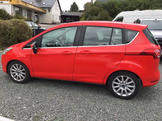 Ford B-Max view 7