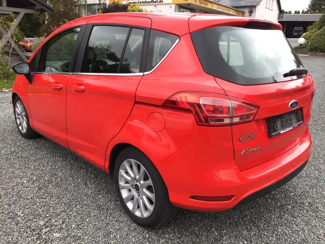 Ford B-Max view 6
