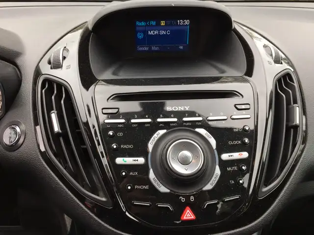 Ford B-Max view 14