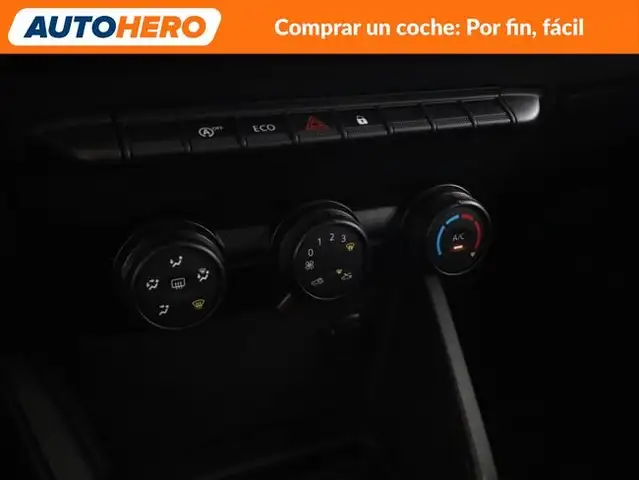 Dacia Duster view 24