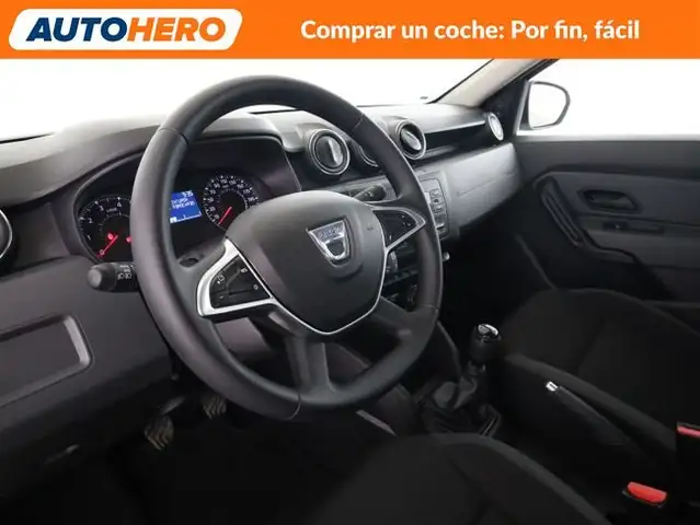 Dacia Duster view 12