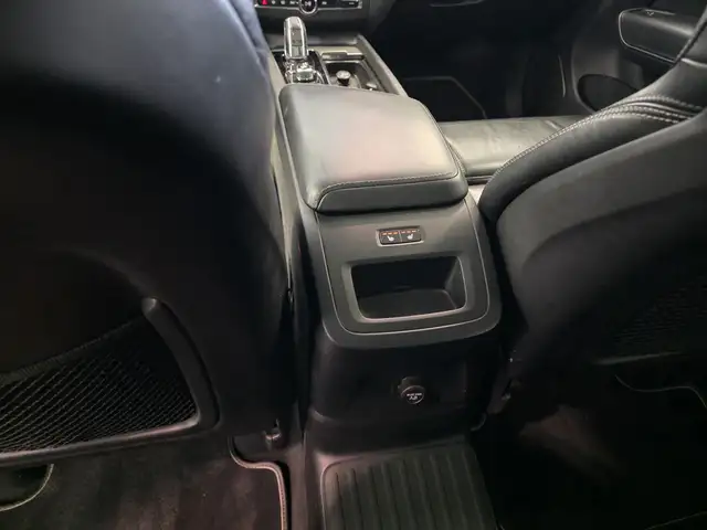 Volvo XC60 view 14
