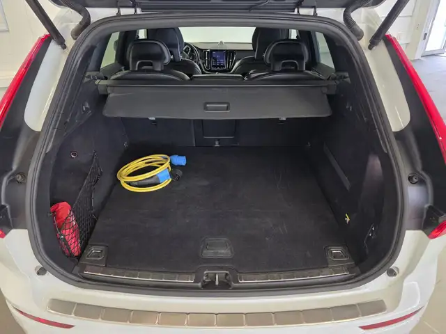 Volvo XC60 view 15