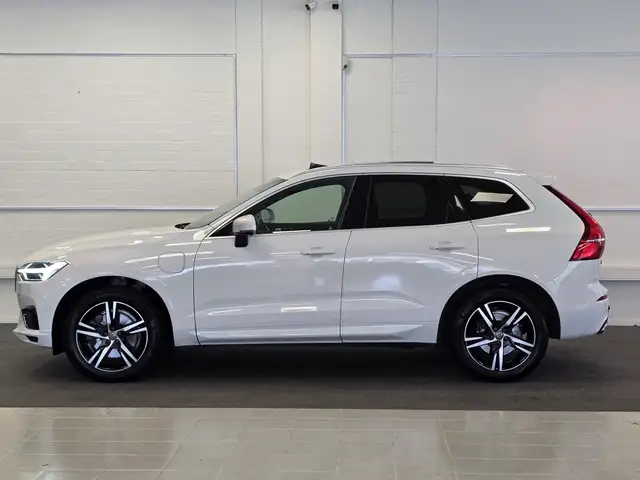 Volvo XC60 view 5