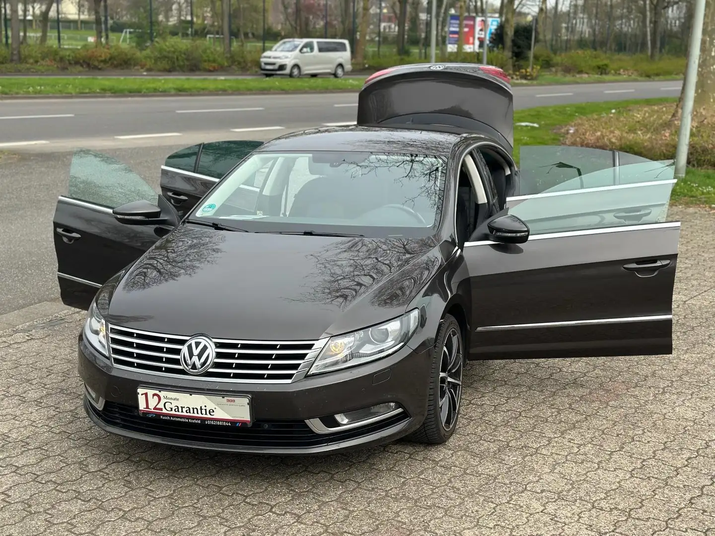 Volkswagen CC 2.0 TDI BlueMotion Technology/Navi/BI-Xenon/2 Hand Marrón - 1