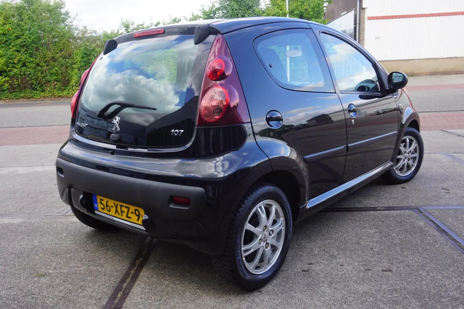Peugeot 107 1.0 Active * Airco * LM Velgen * Zwart - 2