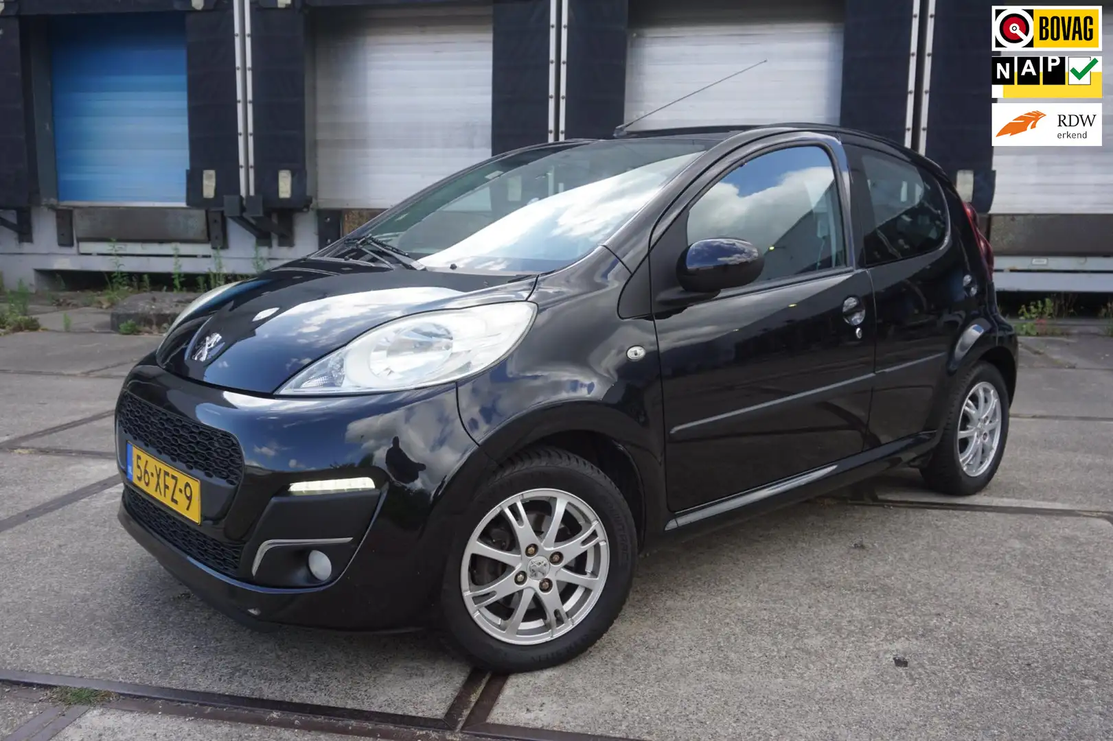 Peugeot 107 1.0 Active * Airco * LM Velgen * Zwart - 1