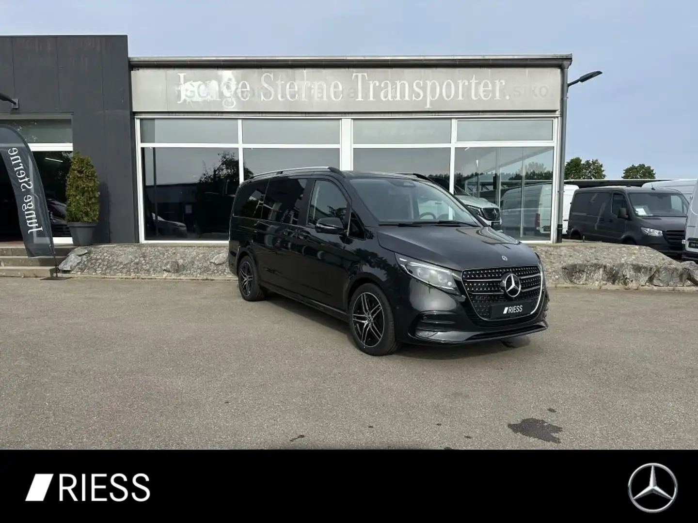 Mercedes-Benz V 300 d ALLRAD/STYLE/AHK/360KAMERA/AIRMATIC/AMG Grau - 1