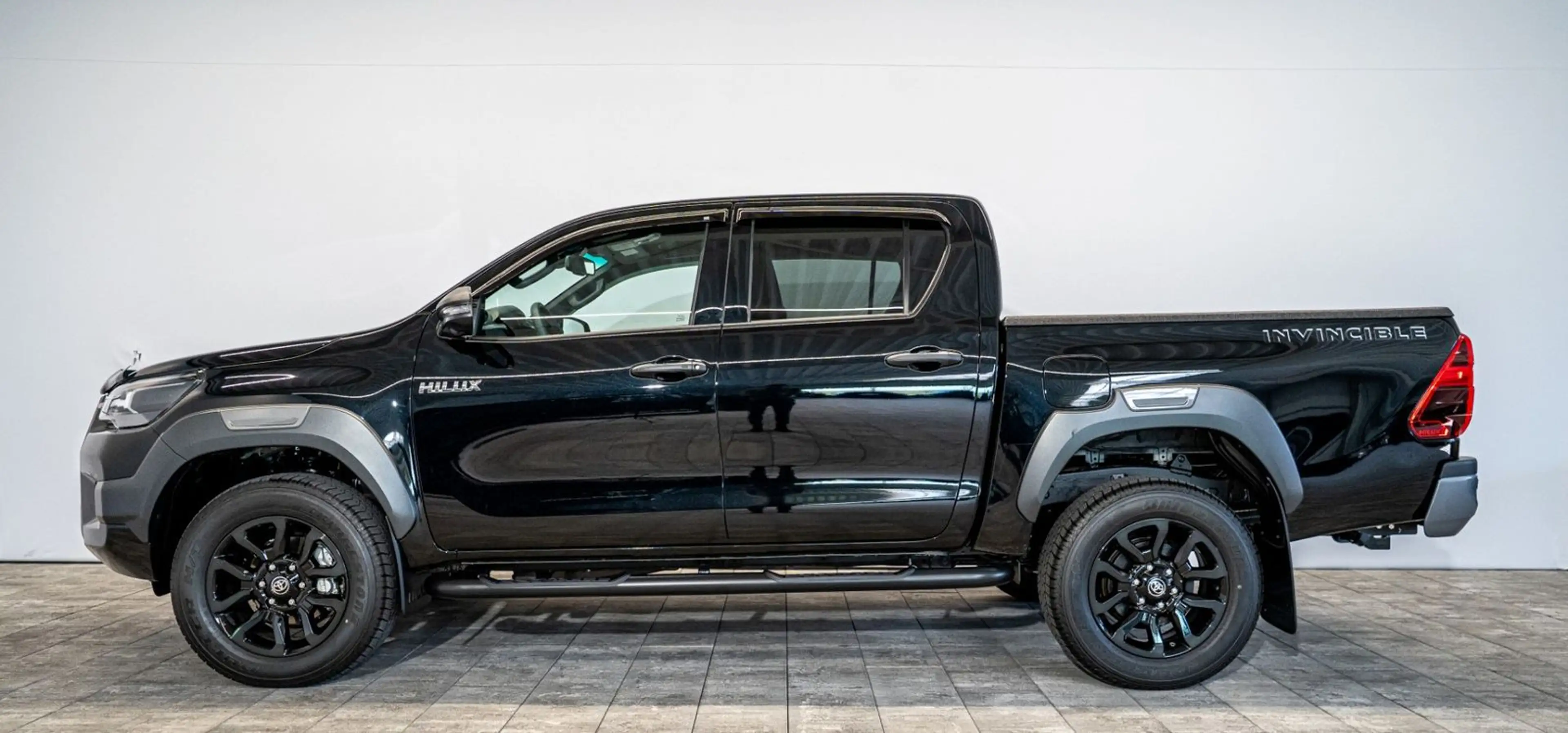 Toyota Hilux 2.8 D4-D Invincible Mild HYBRID°AHK°Wanne — photo 6