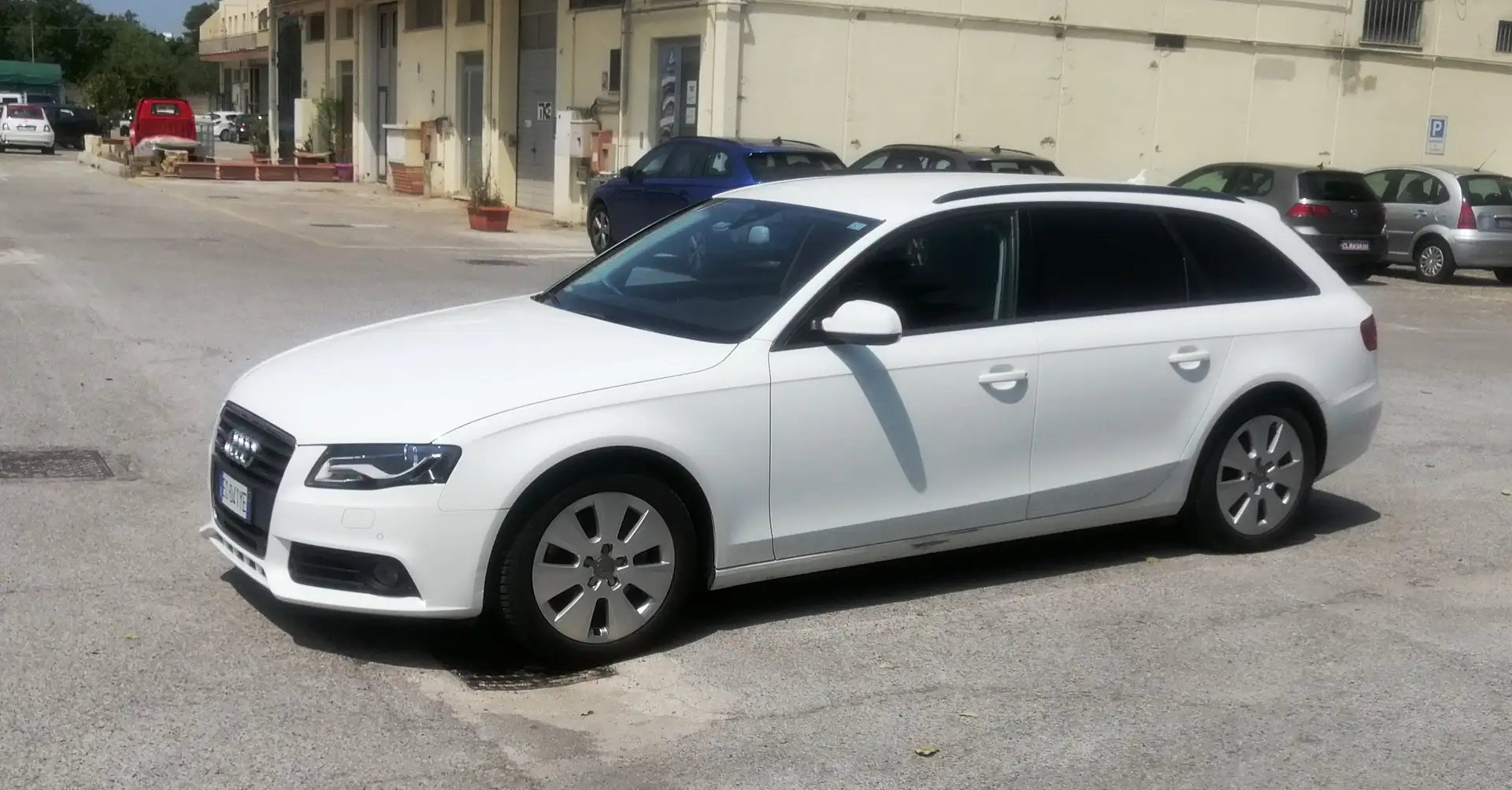 Audi A4 A4 Avant 2.0 tfsi Advanced quattro 211cv s-tronic Bianco - 1