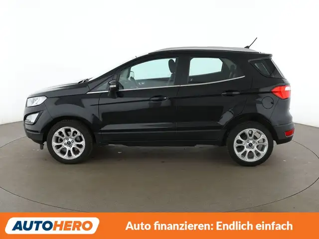 Ford EcoSport view 3