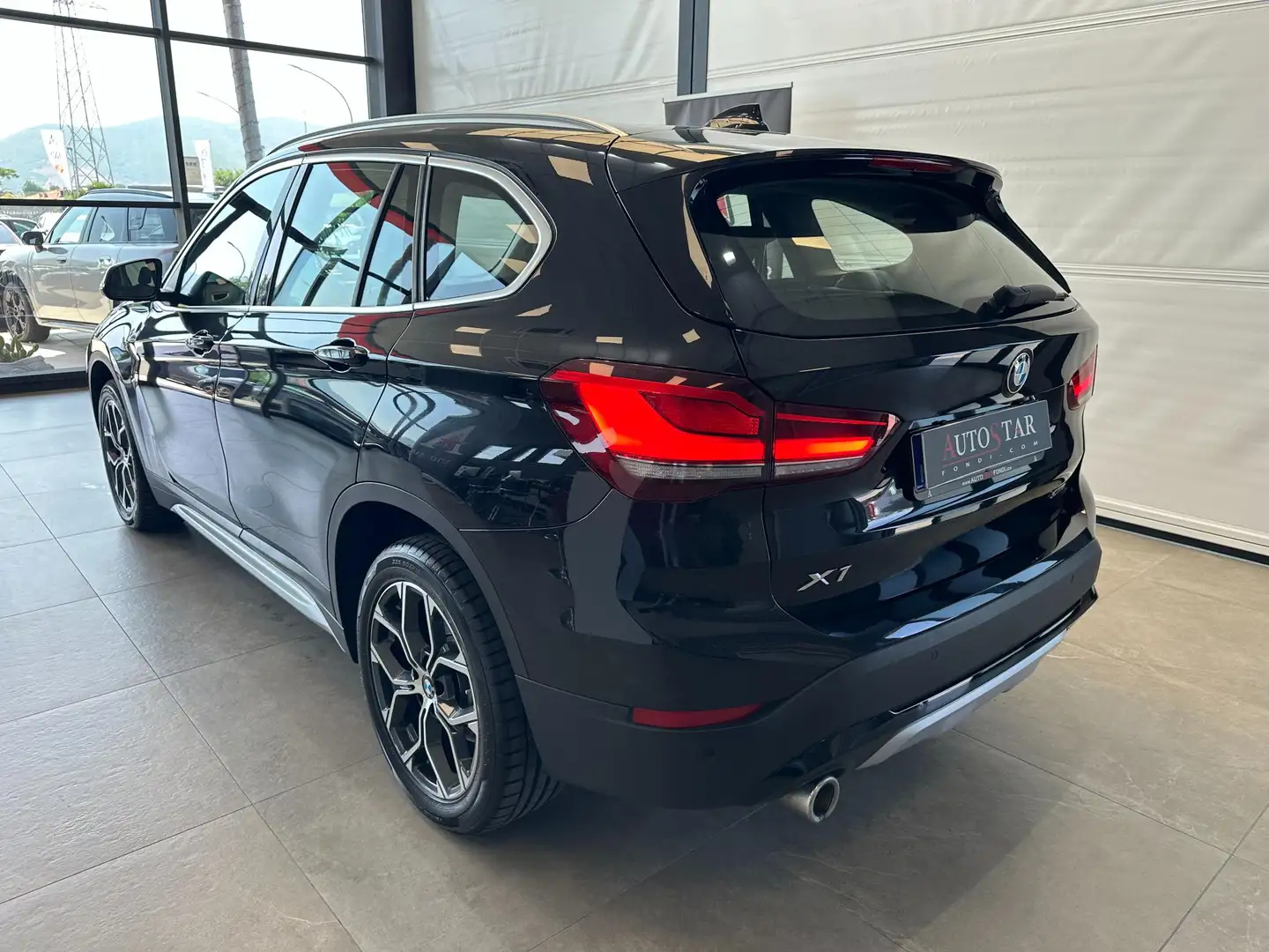 BMW X1 sdrive16d xLine auto Oro - 2