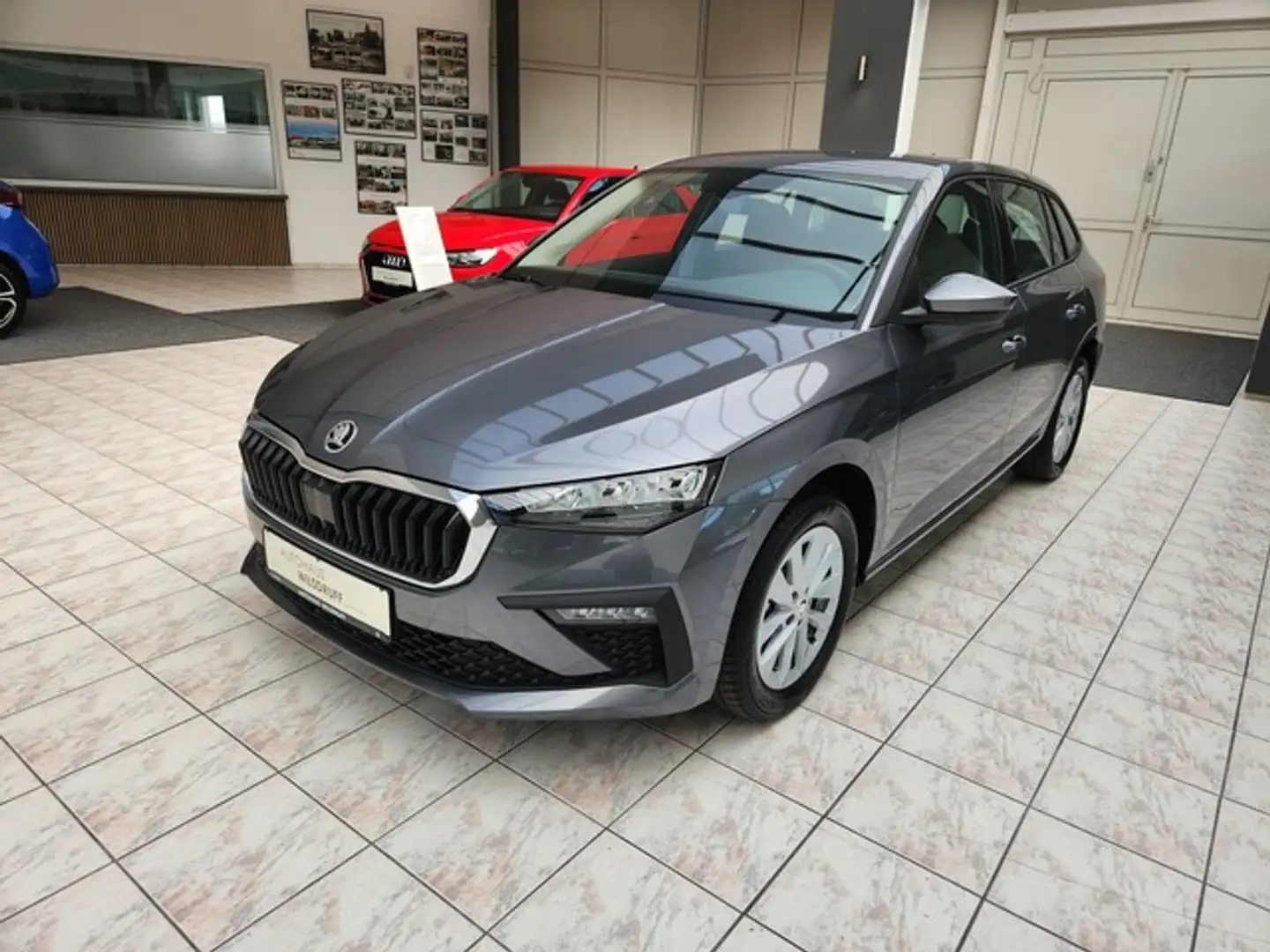 Skoda Scala 1.5 TSi DSG Selection*Smart-Link*Tempomat* Grau - 2