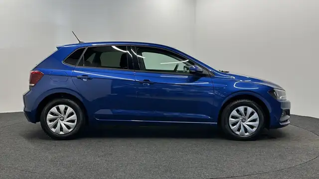 Volkswagen Polo view 9