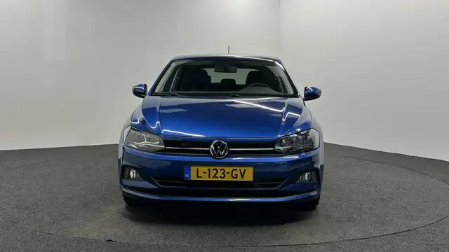 Volkswagen Polo view 6