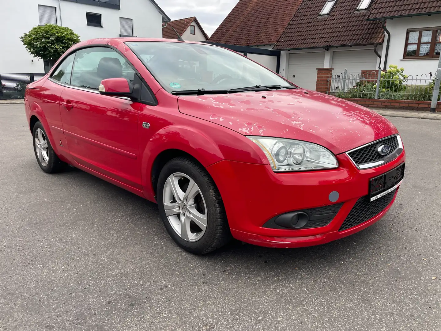 Ford Focus CC 1.6 Cabrio TÜV/Serv NEU 07/27+KLIMA+Sihz+Temp Rot - 2
