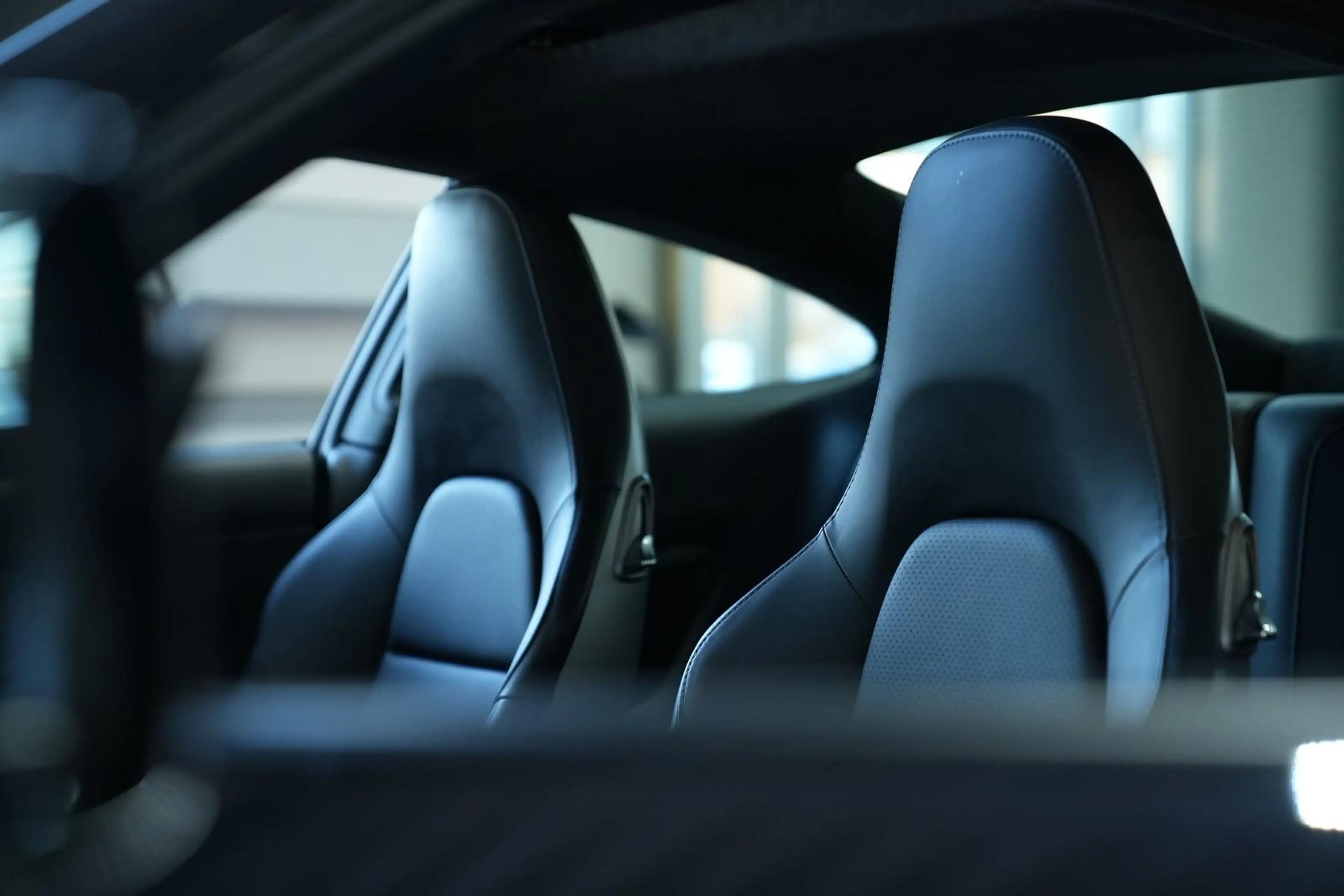 Porsche 911 Carrera *PANO*SPORTABGAS*BOSE* — photo 13