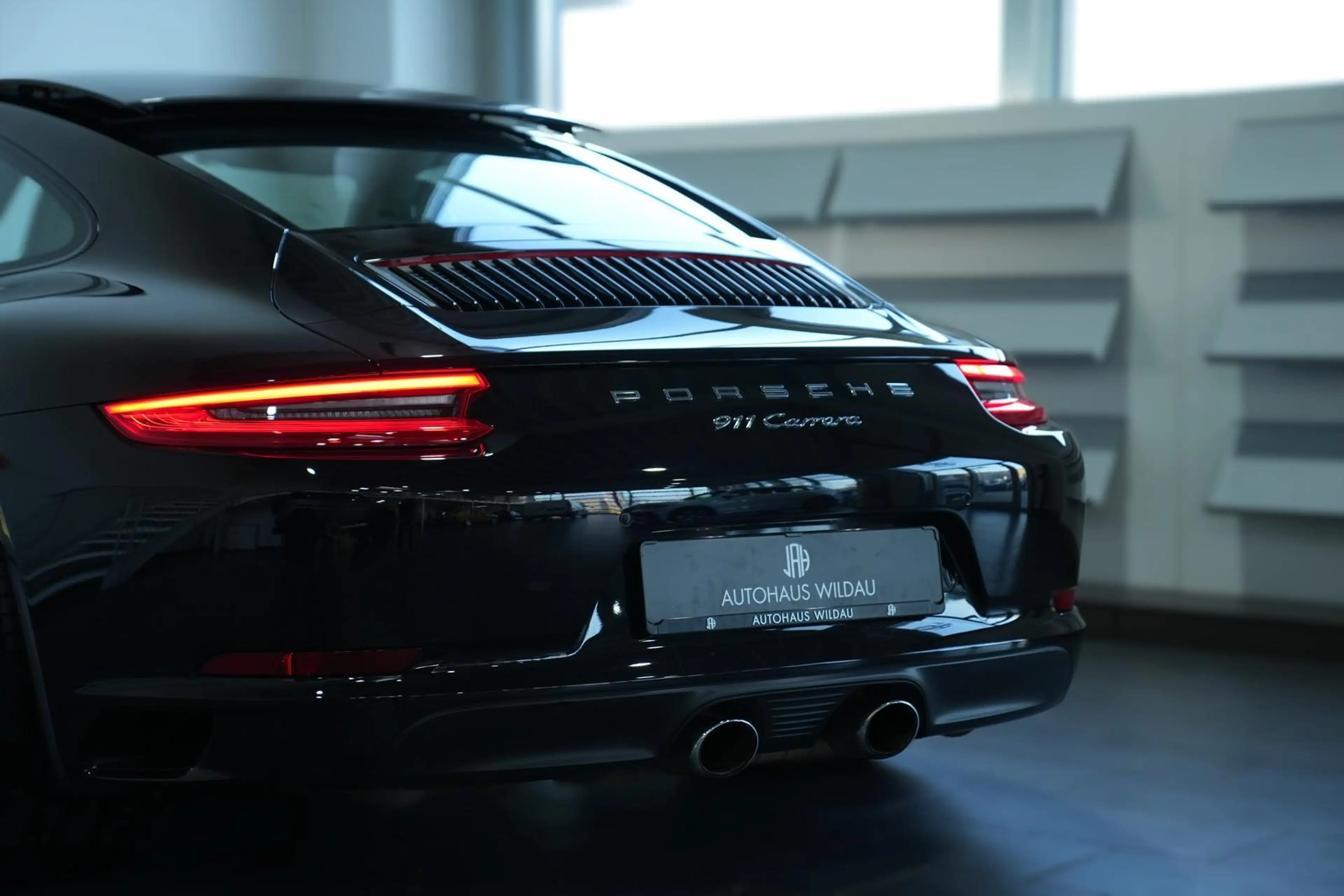 Porsche 911 Carrera *PANO*SPORTABGAS*BOSE* — photo 10