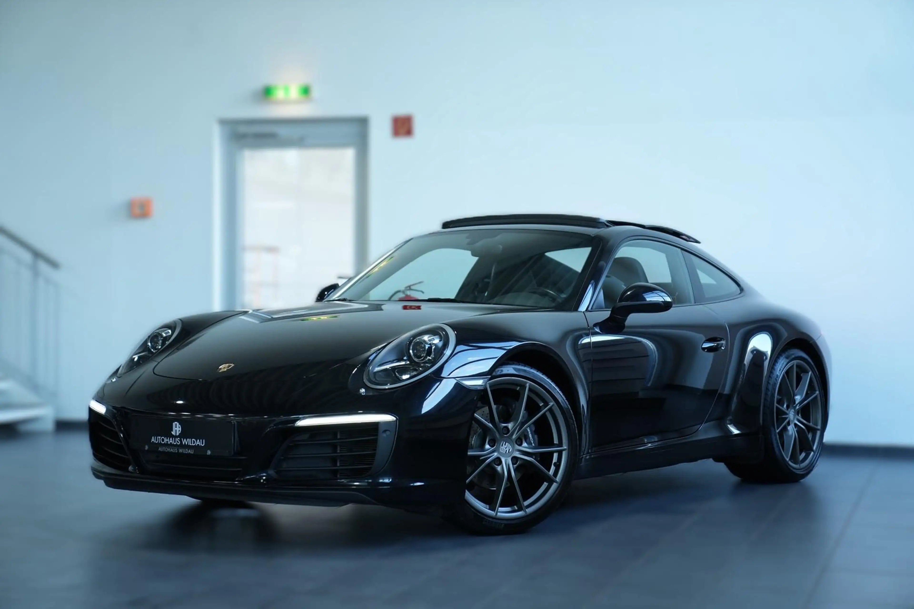 Porsche 911 Carrera *PANO*SPORTABGAS*BOSE*