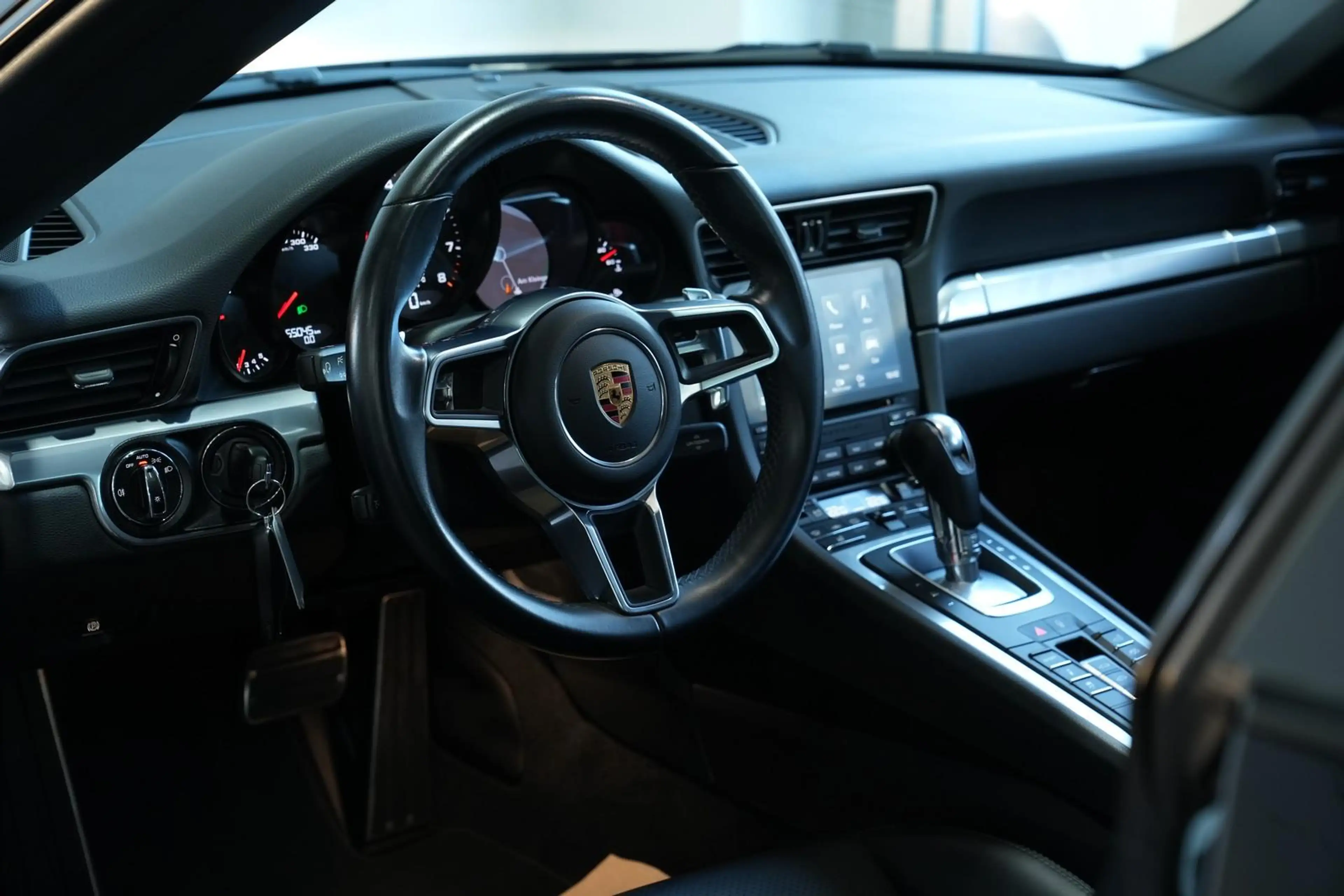 Porsche 911 Carrera *PANO*SPORTABGAS*BOSE* — photo 15