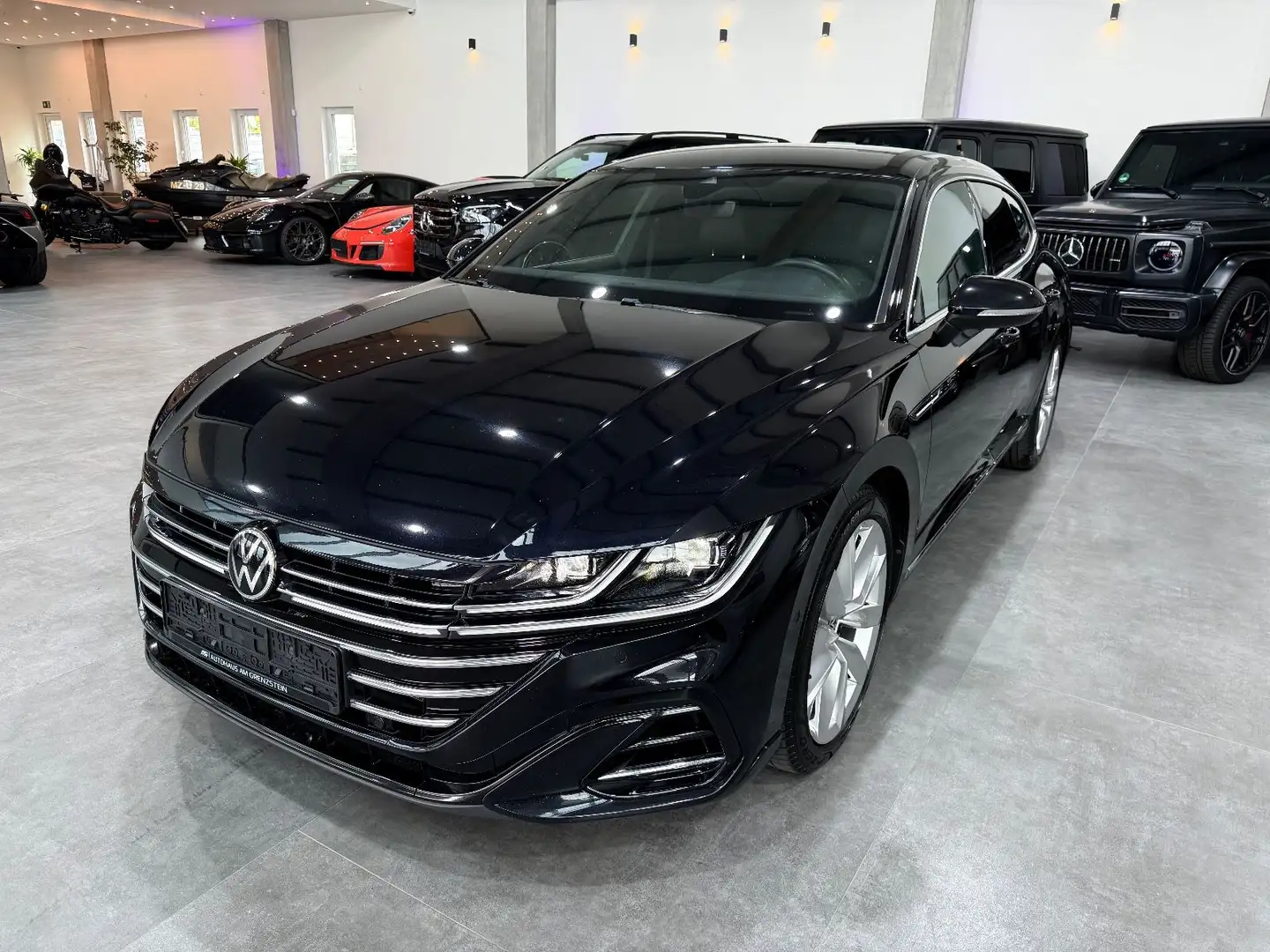 Volkswagen Arteon 2.0 TDI Shooting Brake R-Line*AHK*Kam*LED Schwarz - 1