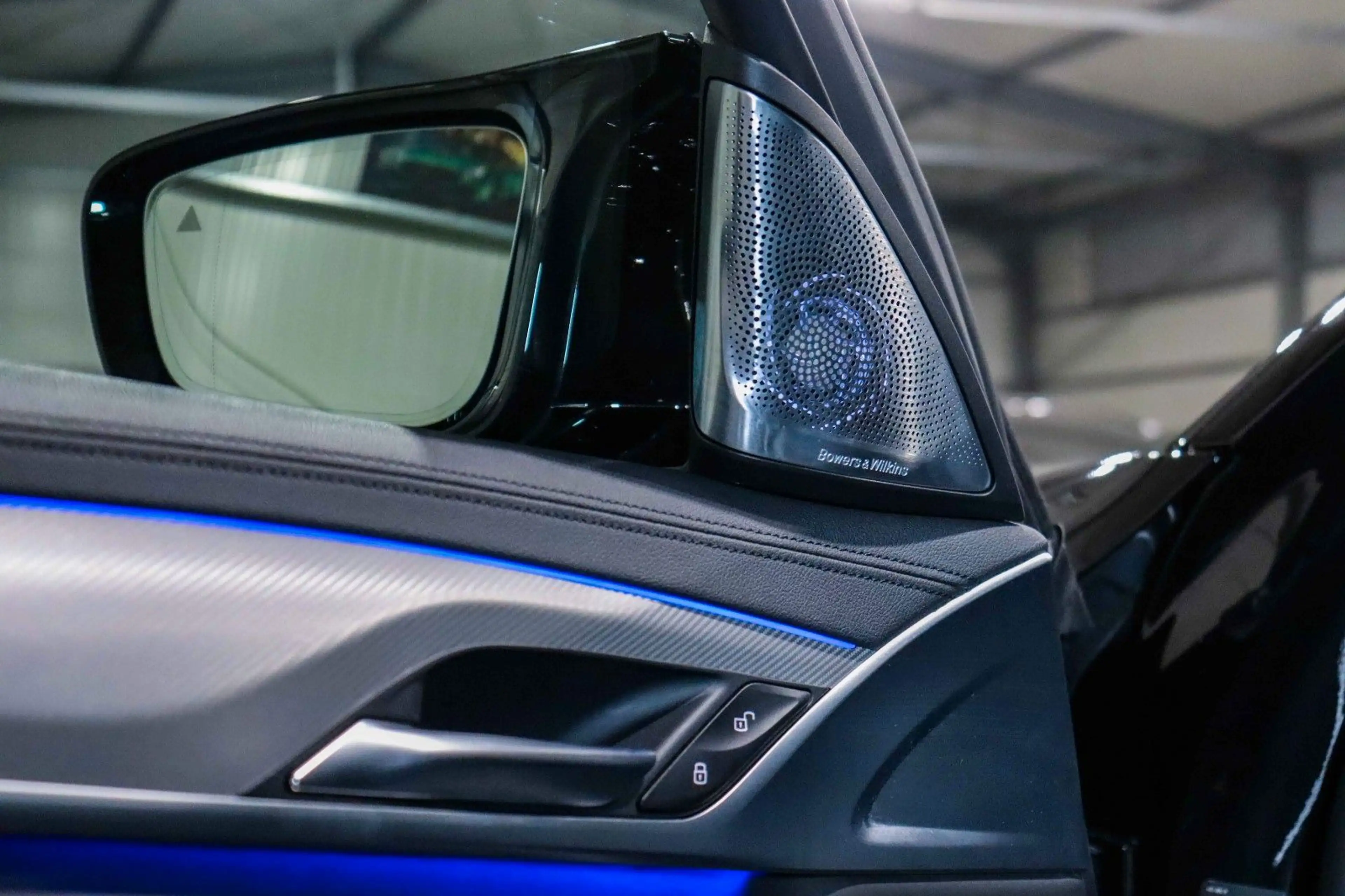 BMW M5 MSITZE*CARBON*B&W*360°*LASER*AHK*MSPORTAGA — photo 15