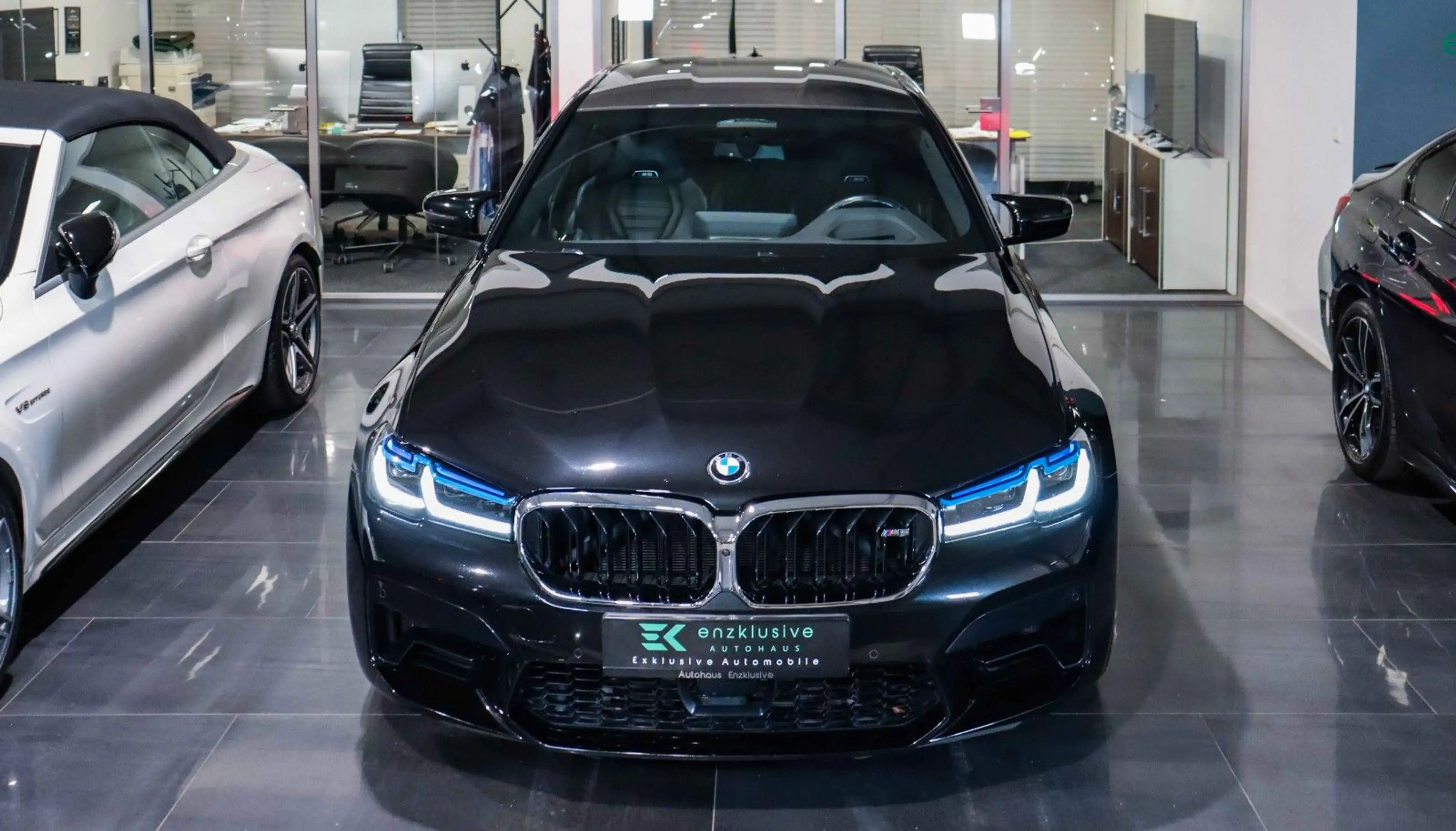 BMW M5 MSITZE*CARBON*B&W*360°*LASER*AHK*MSPORTAGA — photo 3