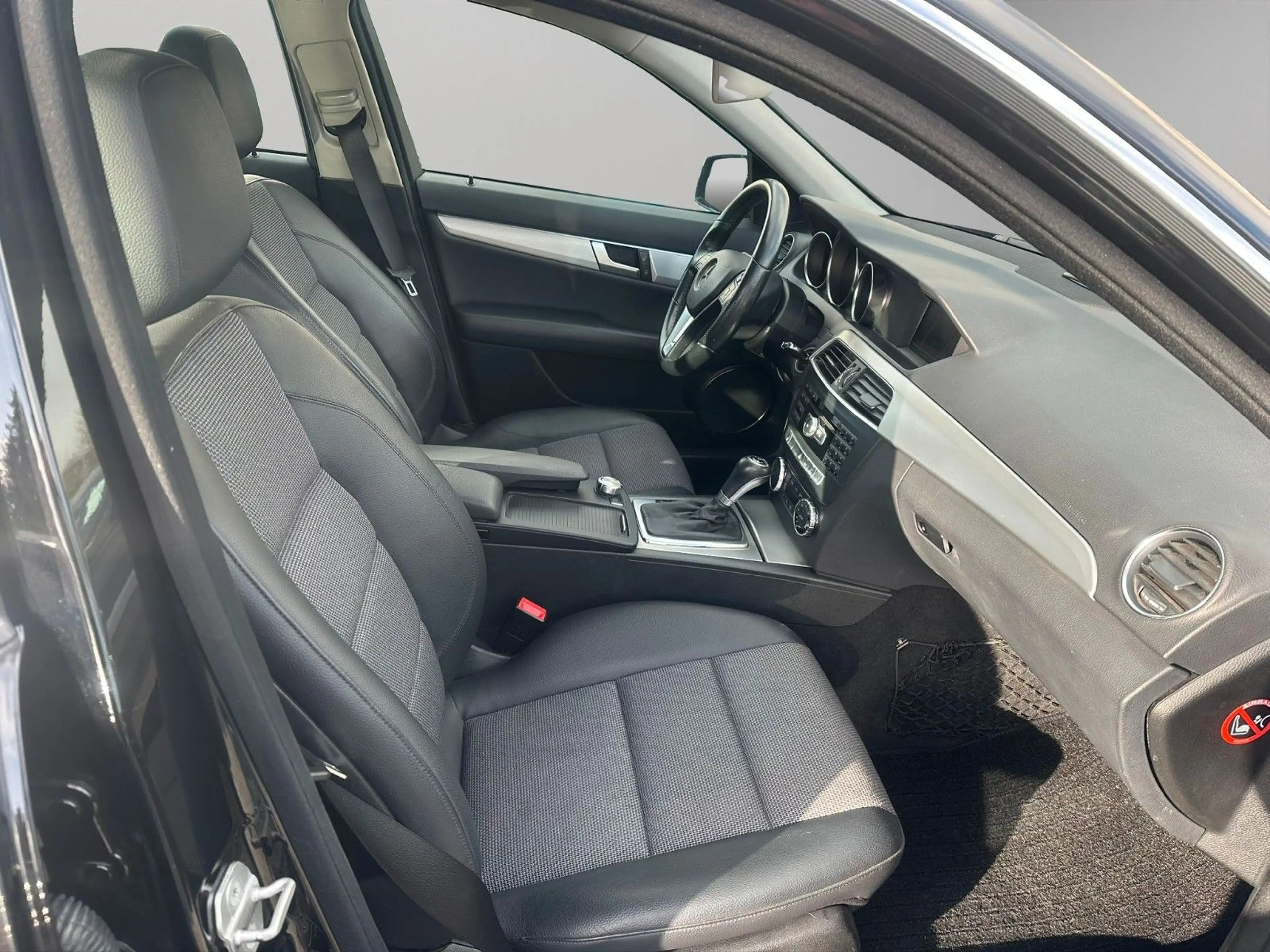 Mercedes-Benz C 220 CDI T Blue*AVANTGARDE*Automatik*TÜV NEU* — photo 15