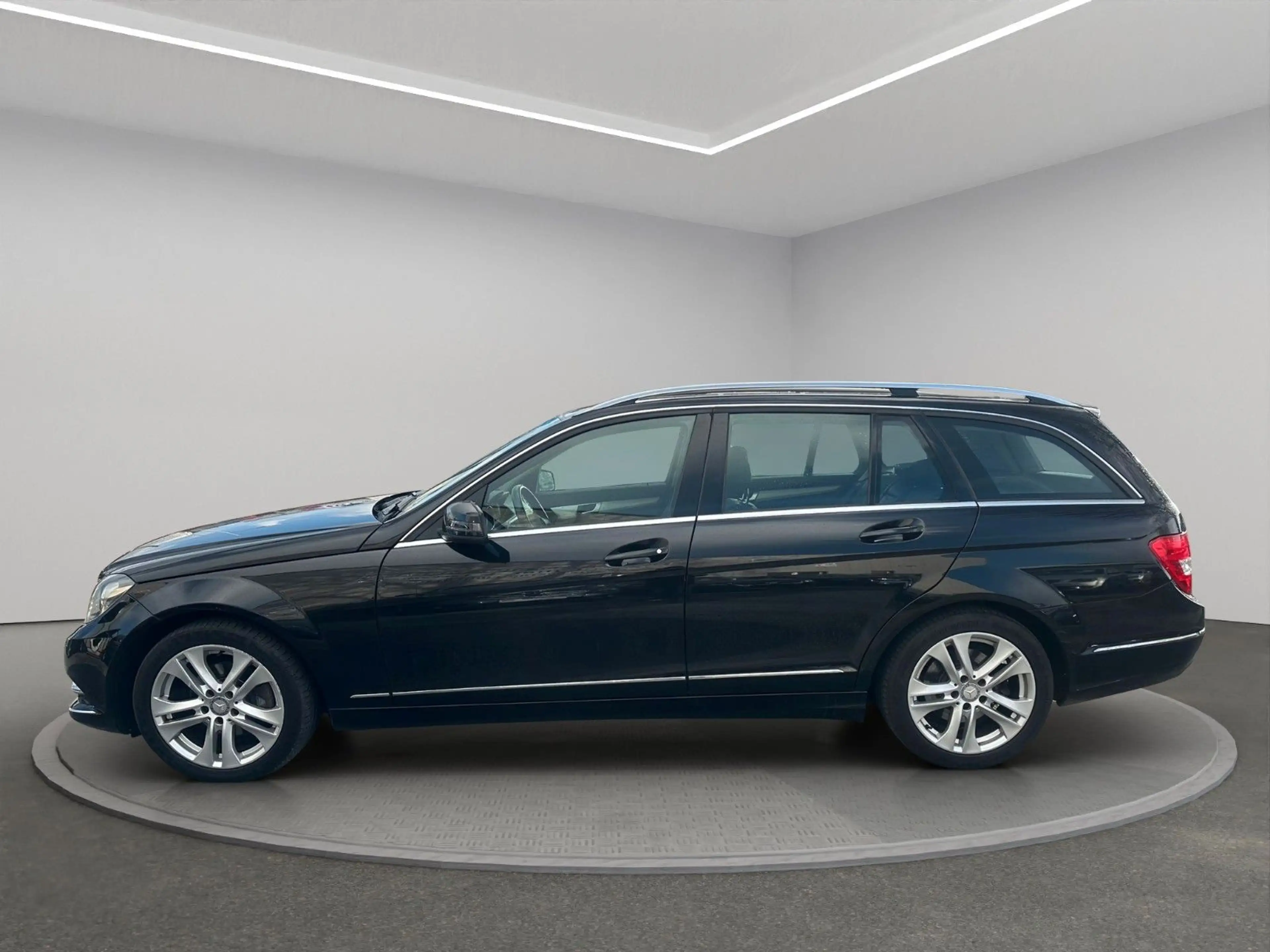Mercedes-Benz C 220 CDI T Blue*AVANTGARDE*Automatik*TÜV NEU* — photo 8