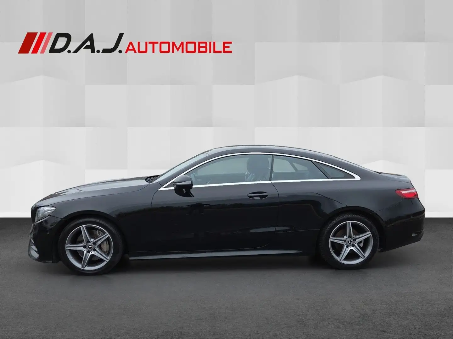 Mercedes-Benz E 220 d Coupe AMG Line Multibeam Wide R.Kam SHZ Noir - 2