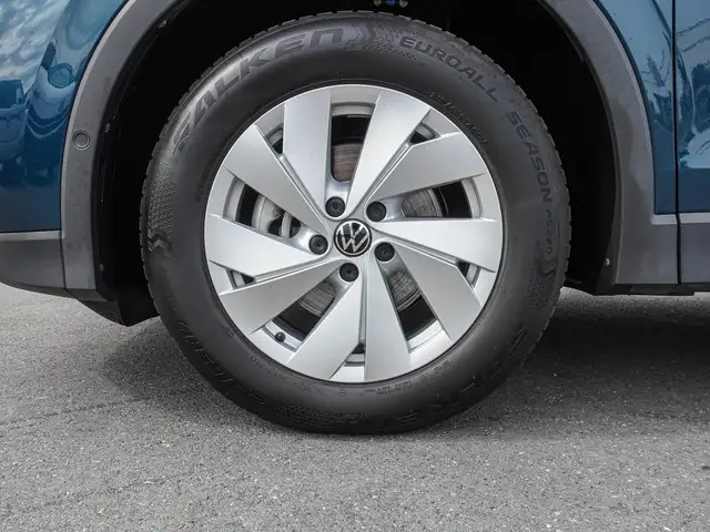 Volkswagen Tiguan view 7