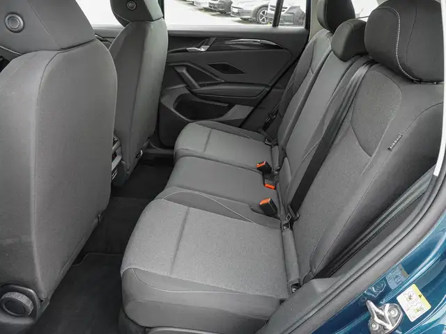 Volkswagen Tiguan view 16