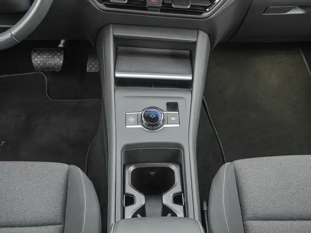 Volkswagen Tiguan view 14