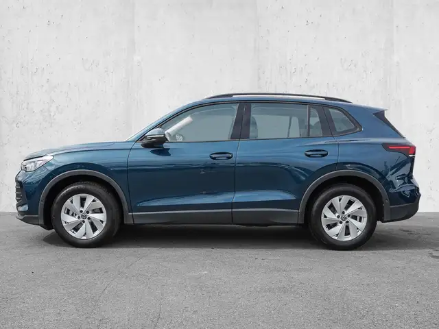 Volkswagen Tiguan view 5