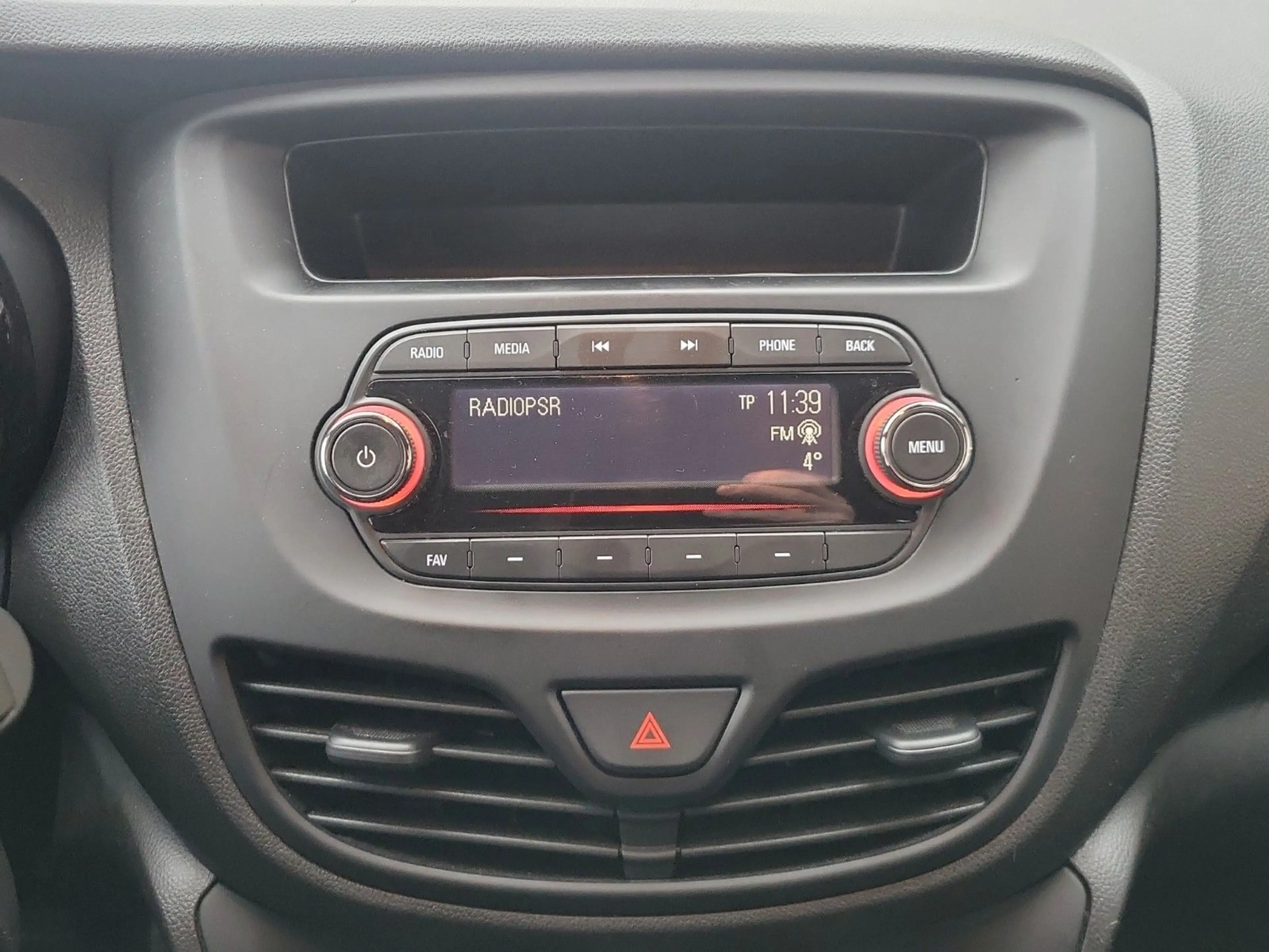 Opel Karl "Edition" Klima/Parkpilot/Sitzheizung/USB — photo 13