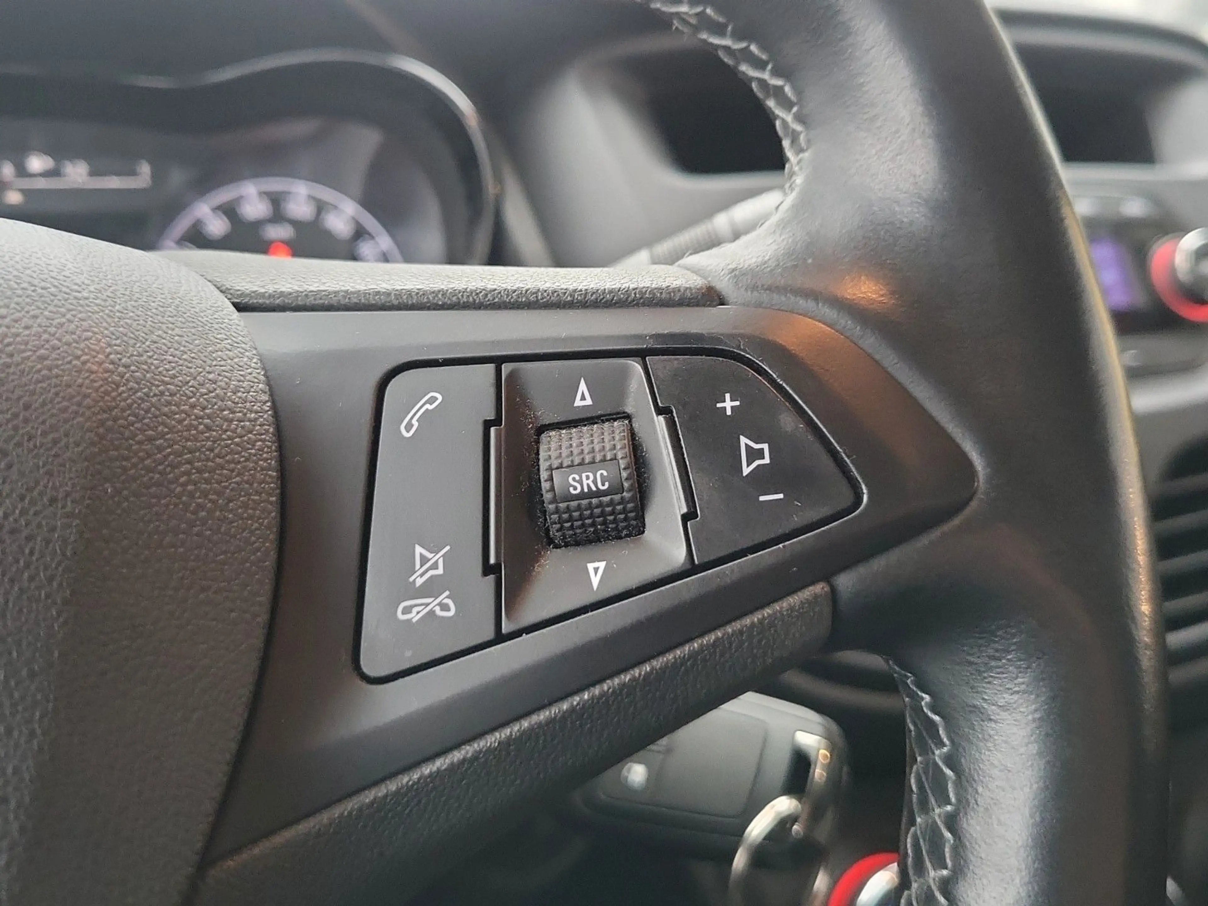 Opel Karl "Edition" Klima/Parkpilot/Sitzheizung/USB — photo 12