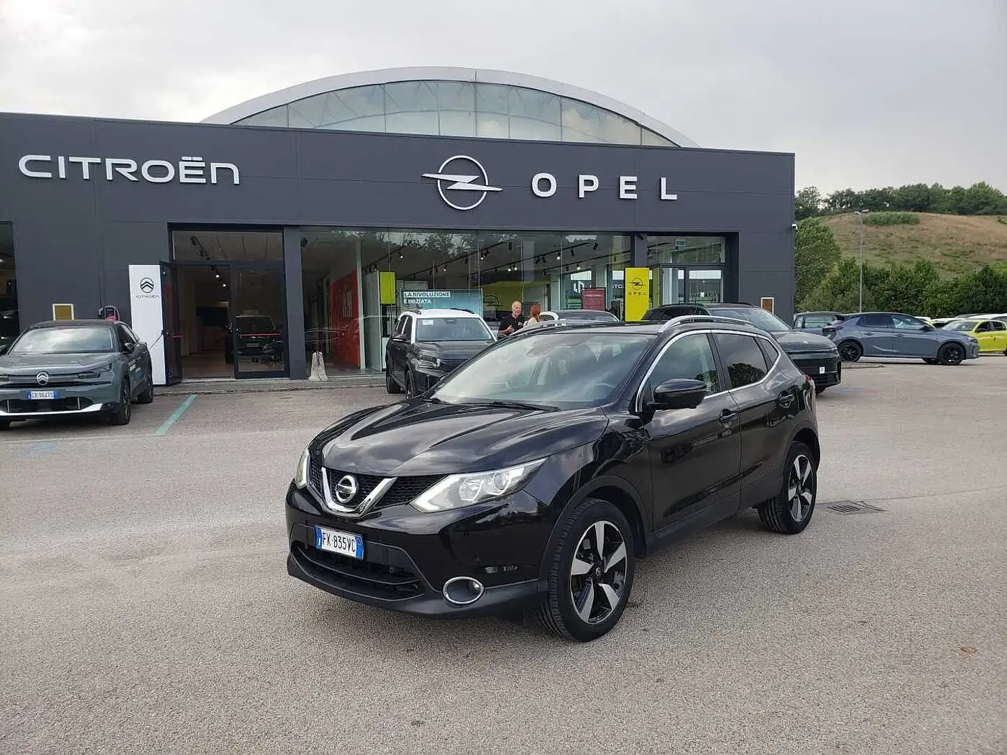 Nissan Qashqai 2ª serie 1.5 dCi Tekna Nero - 1