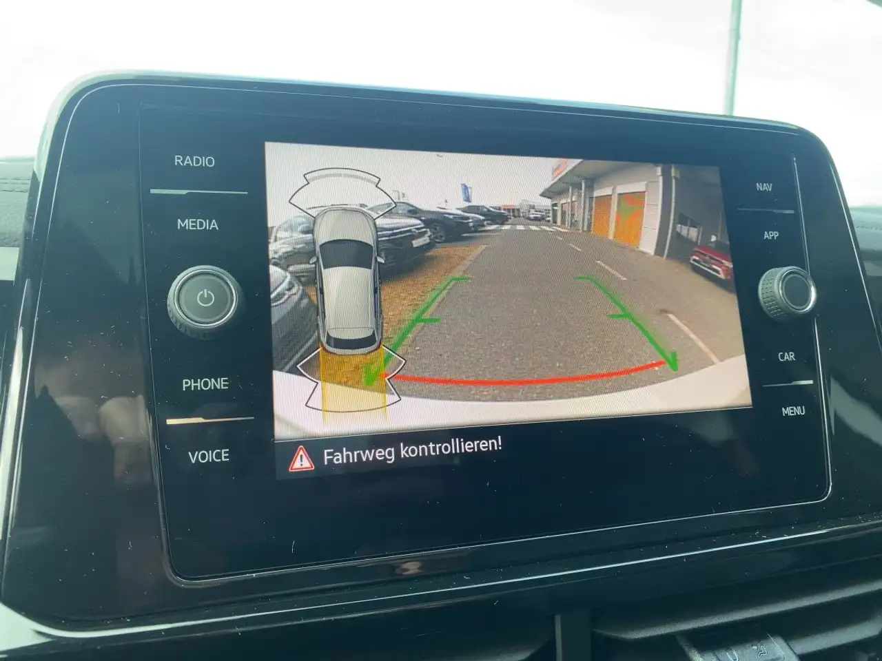 Volkswagen T-Roc R-Line *DSG*AHK*Pano*ACC*LED*Park Assist* 13