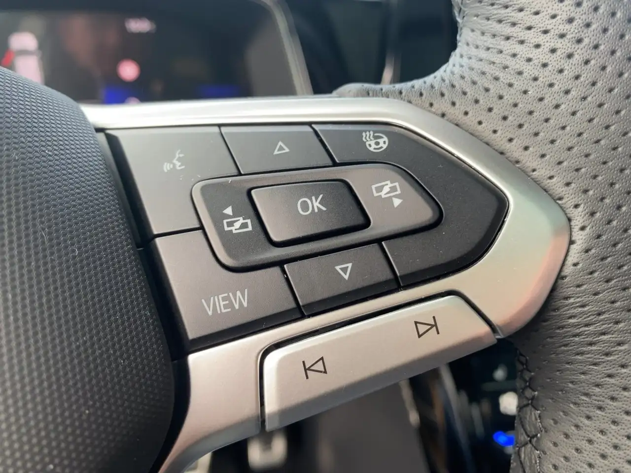 Volkswagen T-Roc R-Line *DSG*AHK*Pano*ACC*LED*Park Assist* 11