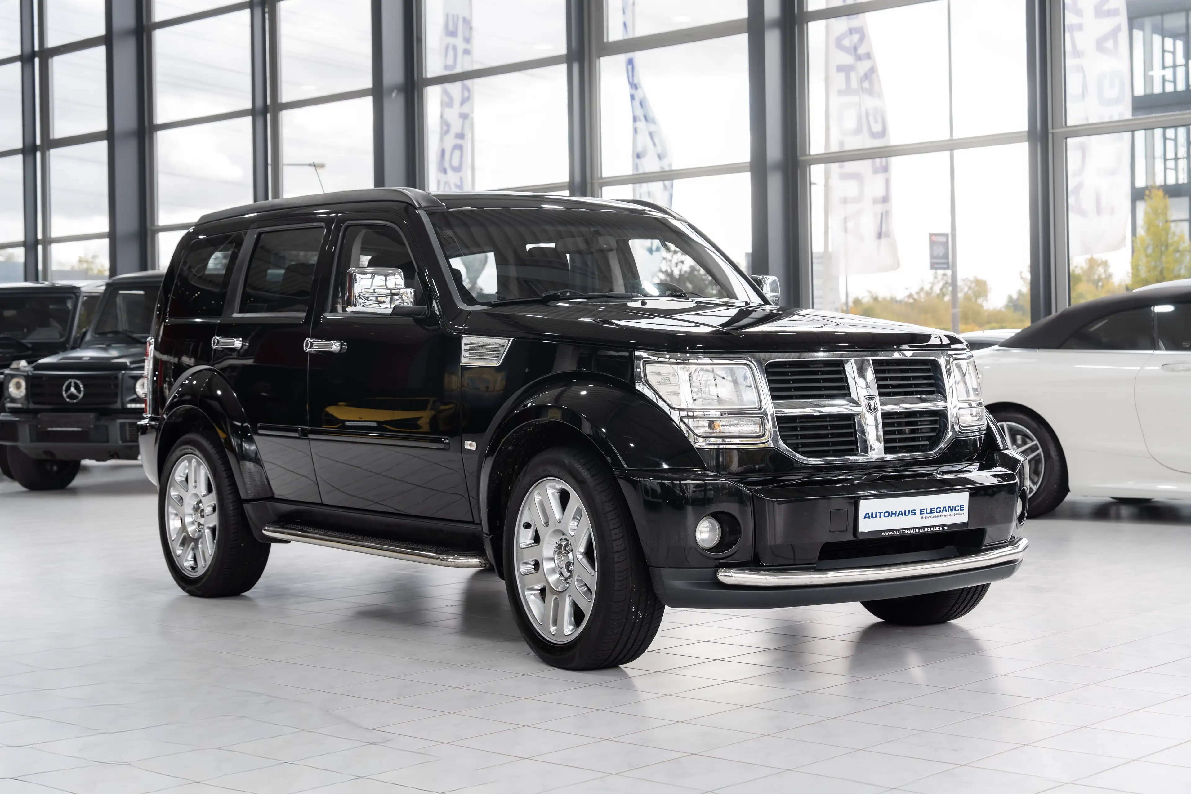 Dodge Nitro SXT*SCHIEBEDACH*TEMPOMAT*LM"20"*STOFFSITZE — photo 2