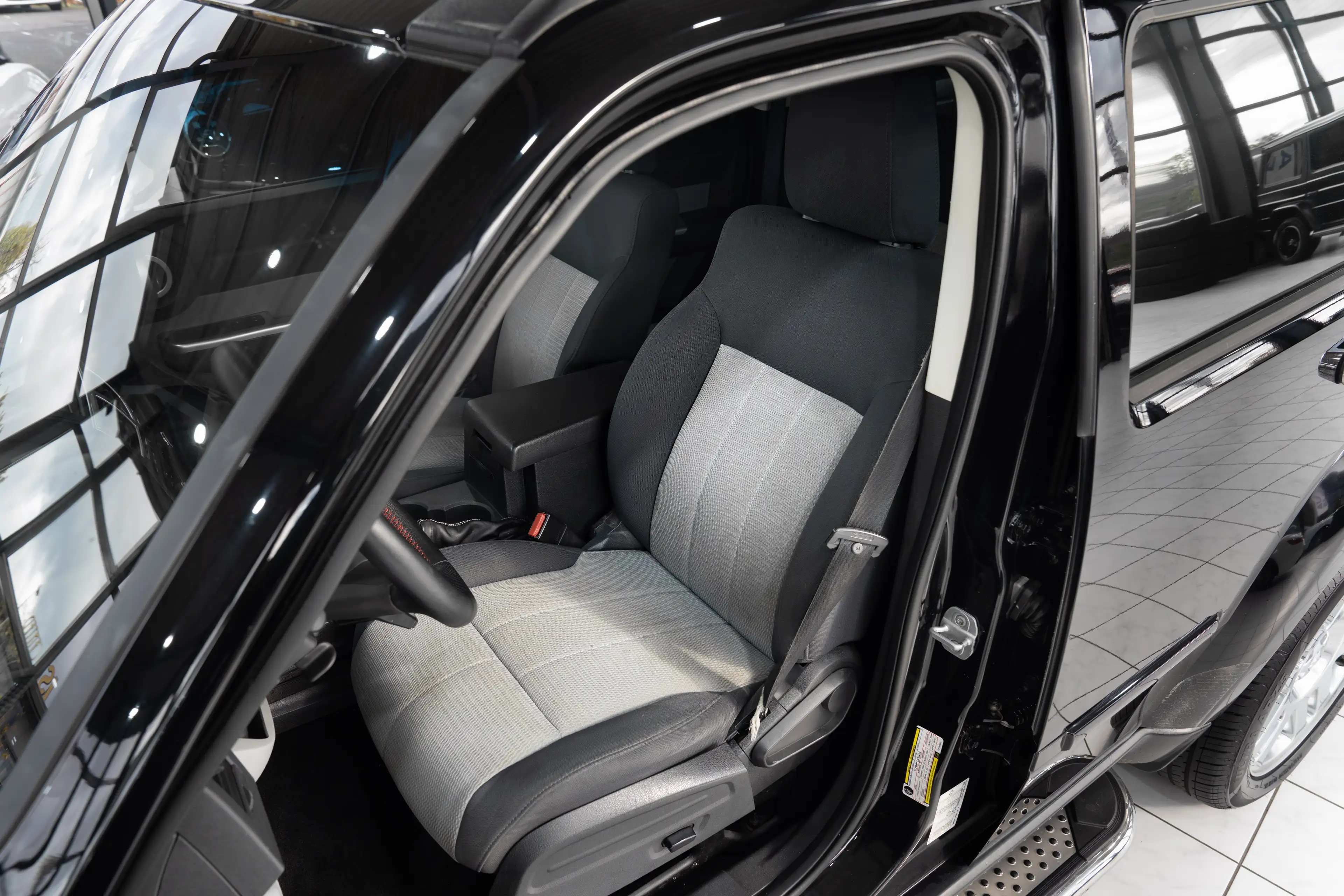 Dodge Nitro SXT*SCHIEBEDACH*TEMPOMAT*LM"20"*STOFFSITZE — photo 15