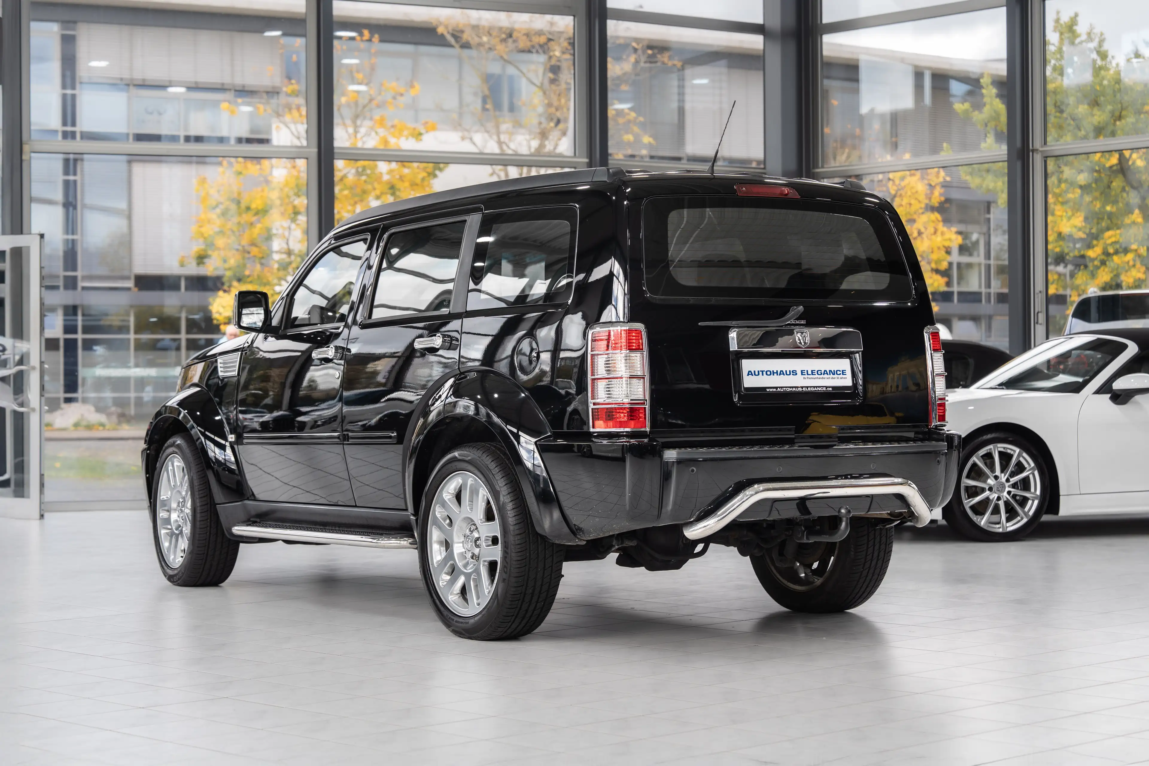 Dodge Nitro SXT*SCHIEBEDACH*TEMPOMAT*LM"20"*STOFFSITZE — photo 3